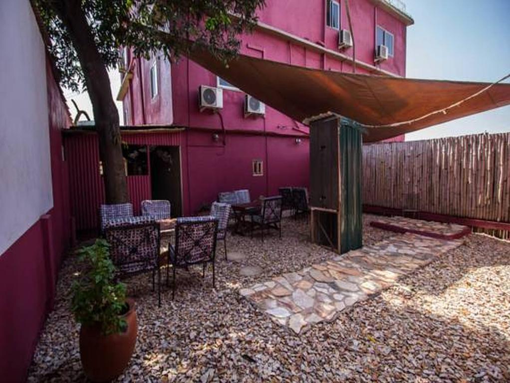 The Sleepy Hippo Hotel Акра Екстериор снимка